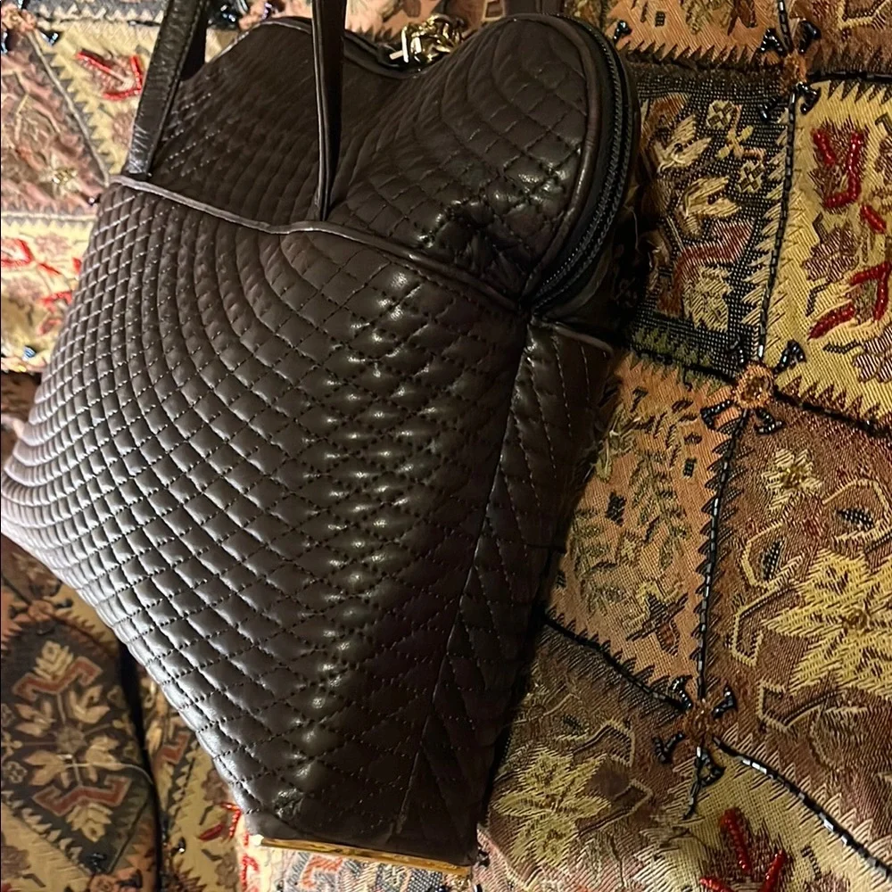 BALLY Elegant Brown Quilted Leather Women's Bag - Picture 6 of 12